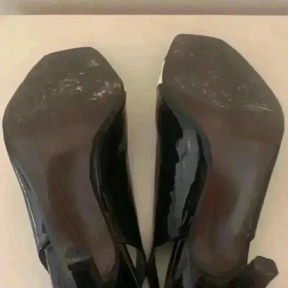 st .john slingback patent leather sandal - Picture 8 of 8